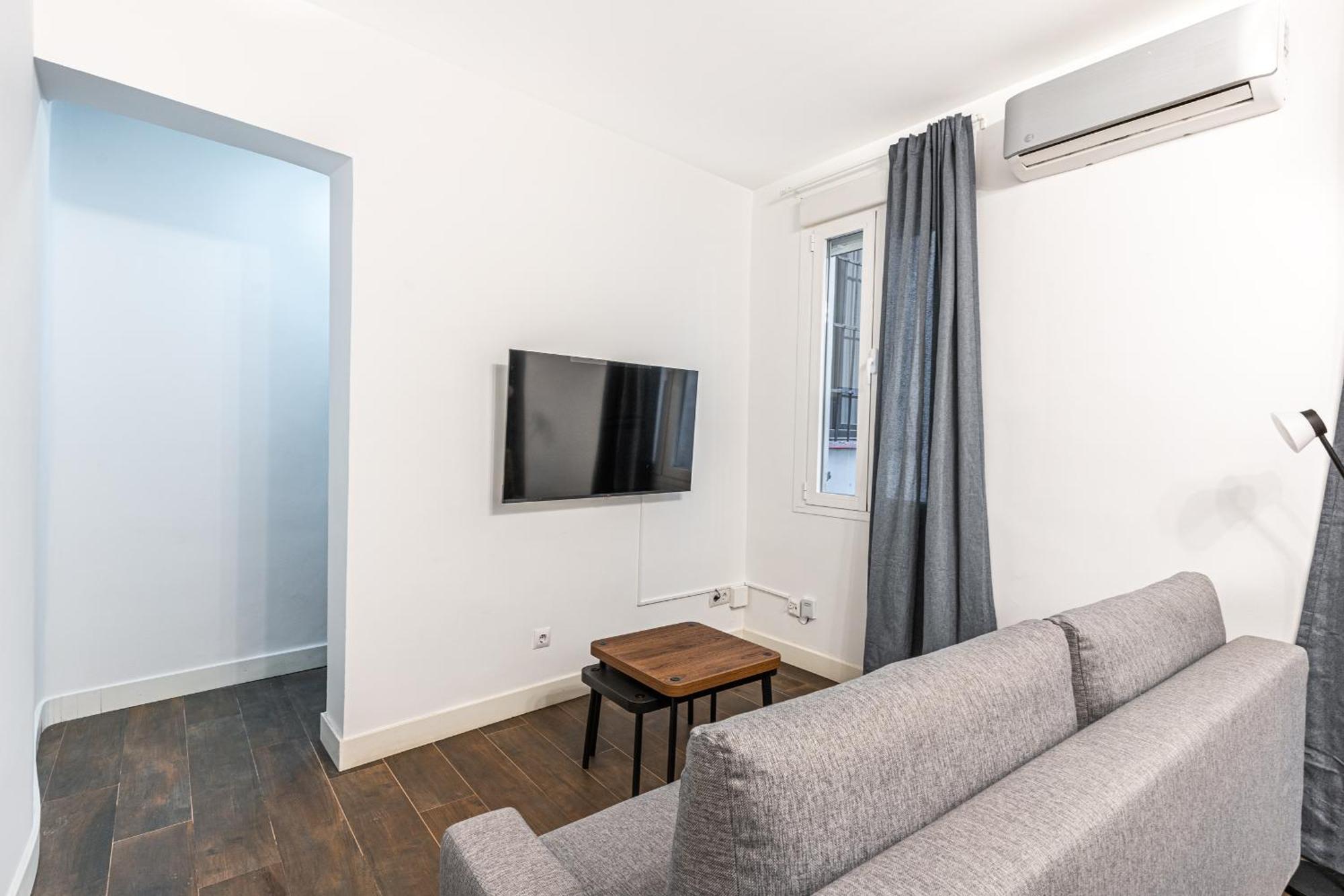 Vr Estudios Apartments Madri Exterior foto