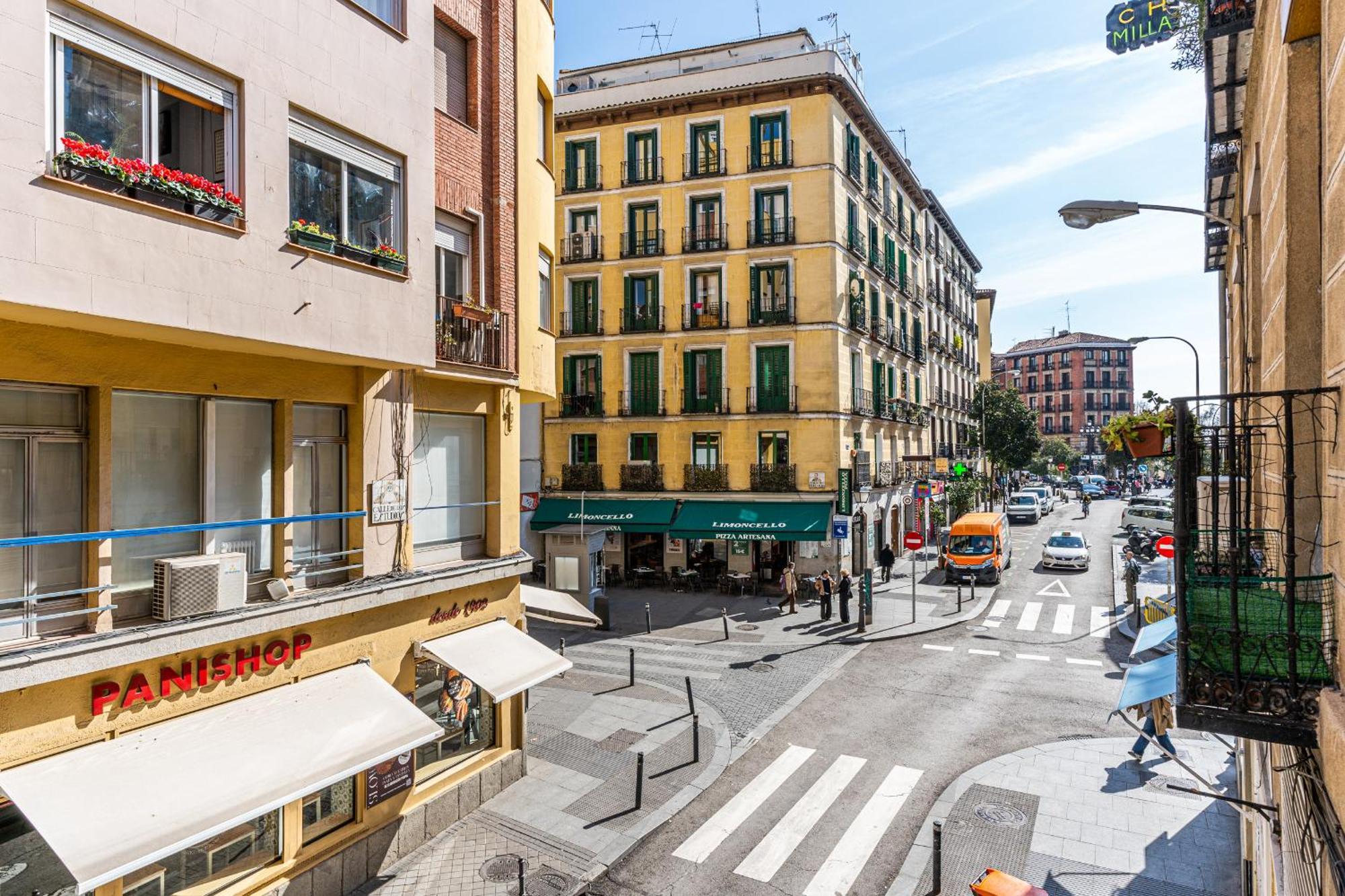 Vr Estudios Apartments Madri Exterior foto